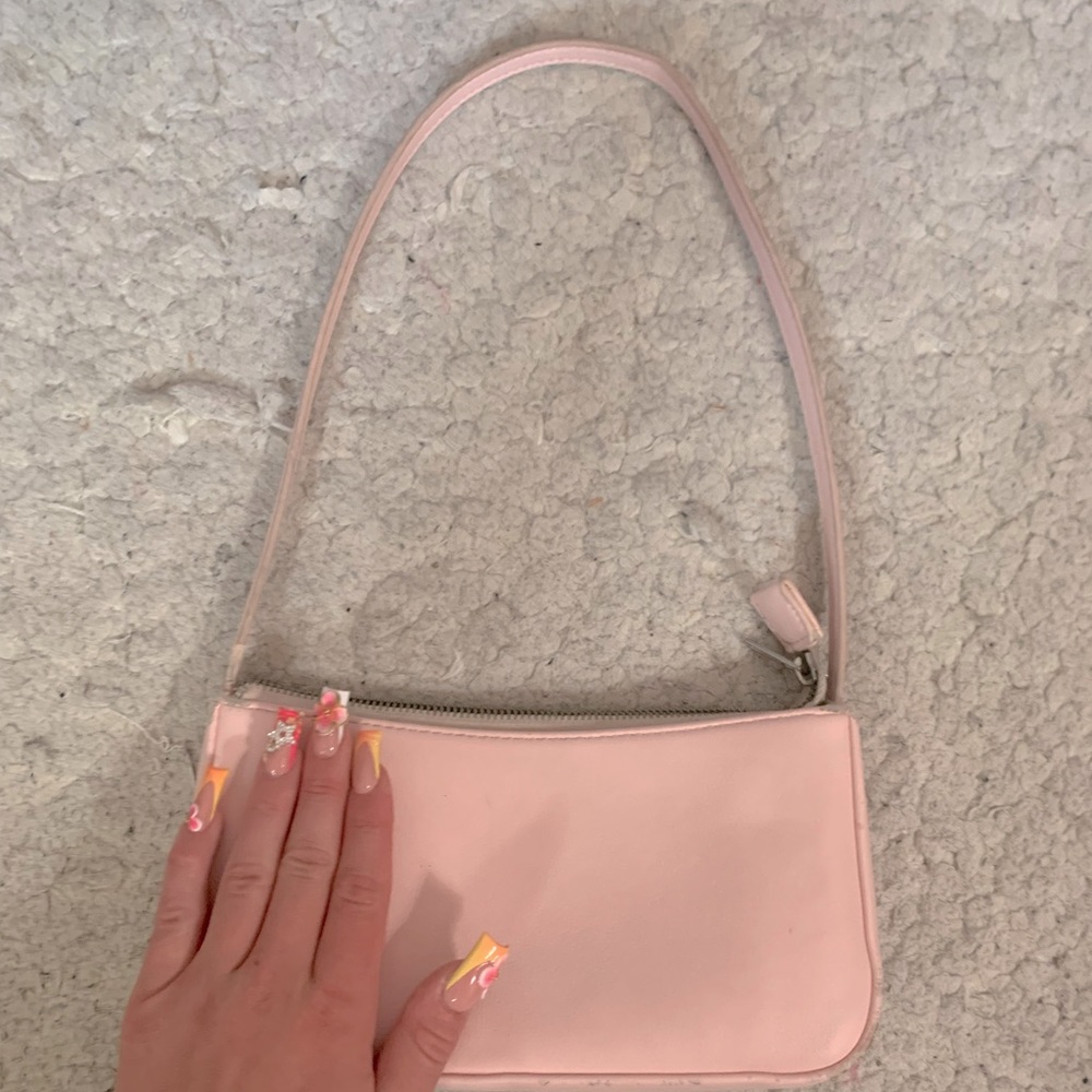 Pink brandy purse!! 👛👛👛🌸🌸🌸🌺🌺🌺
